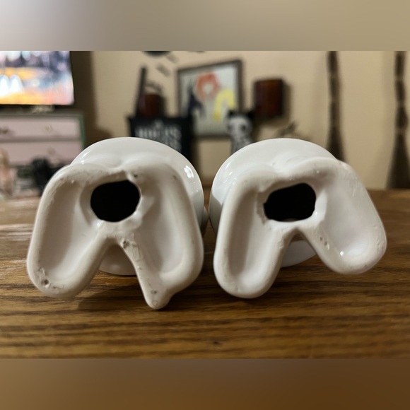 Set of 2 Ceramic Gnome Figurines - White Ceramic - Gnome Figurines - Picture 4 of 6